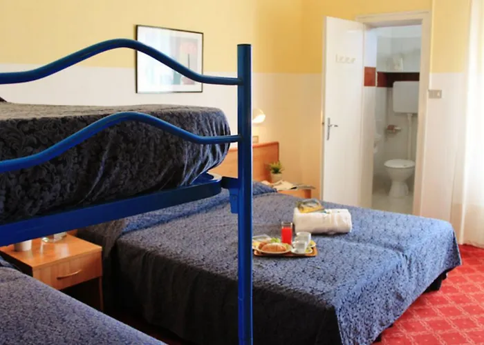 Palme ホテル チェゼナーティコ